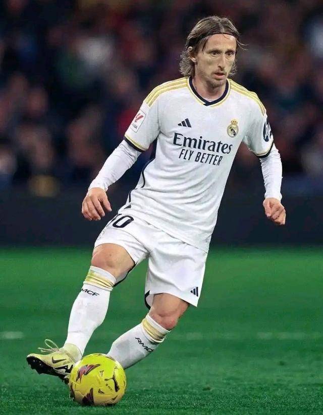 欧冠淘汰赛前瞻：拜仁主场迎战利物浦,